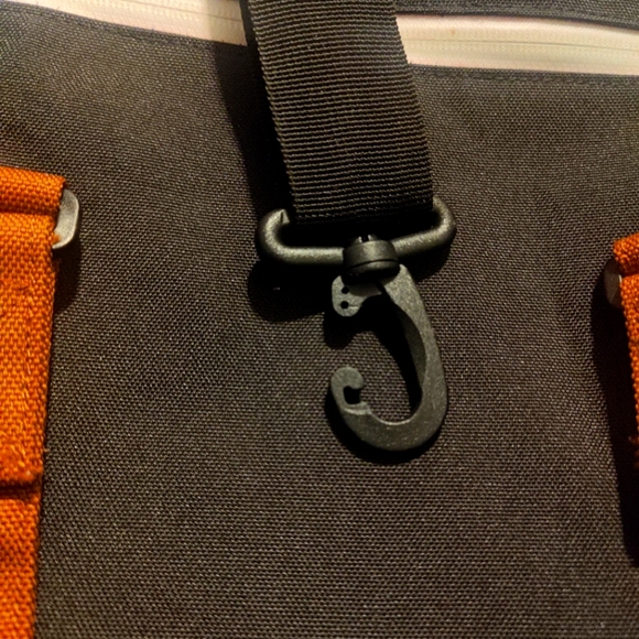 Herschel Ravine Duffel Bag - Picture 4 of 5